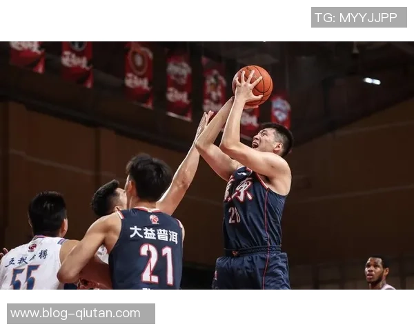 任骏飞：从青涩新星到篮球场上的领军人物的成长之路