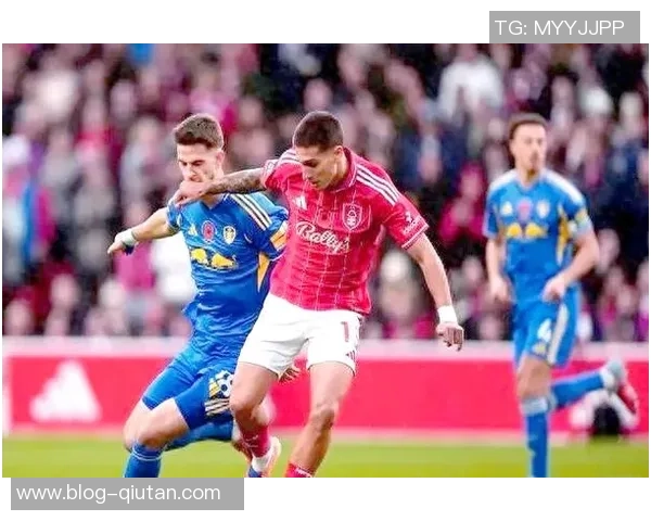 利兹联与瓦伦西亚激战正酣谁将赢得这场精彩对决